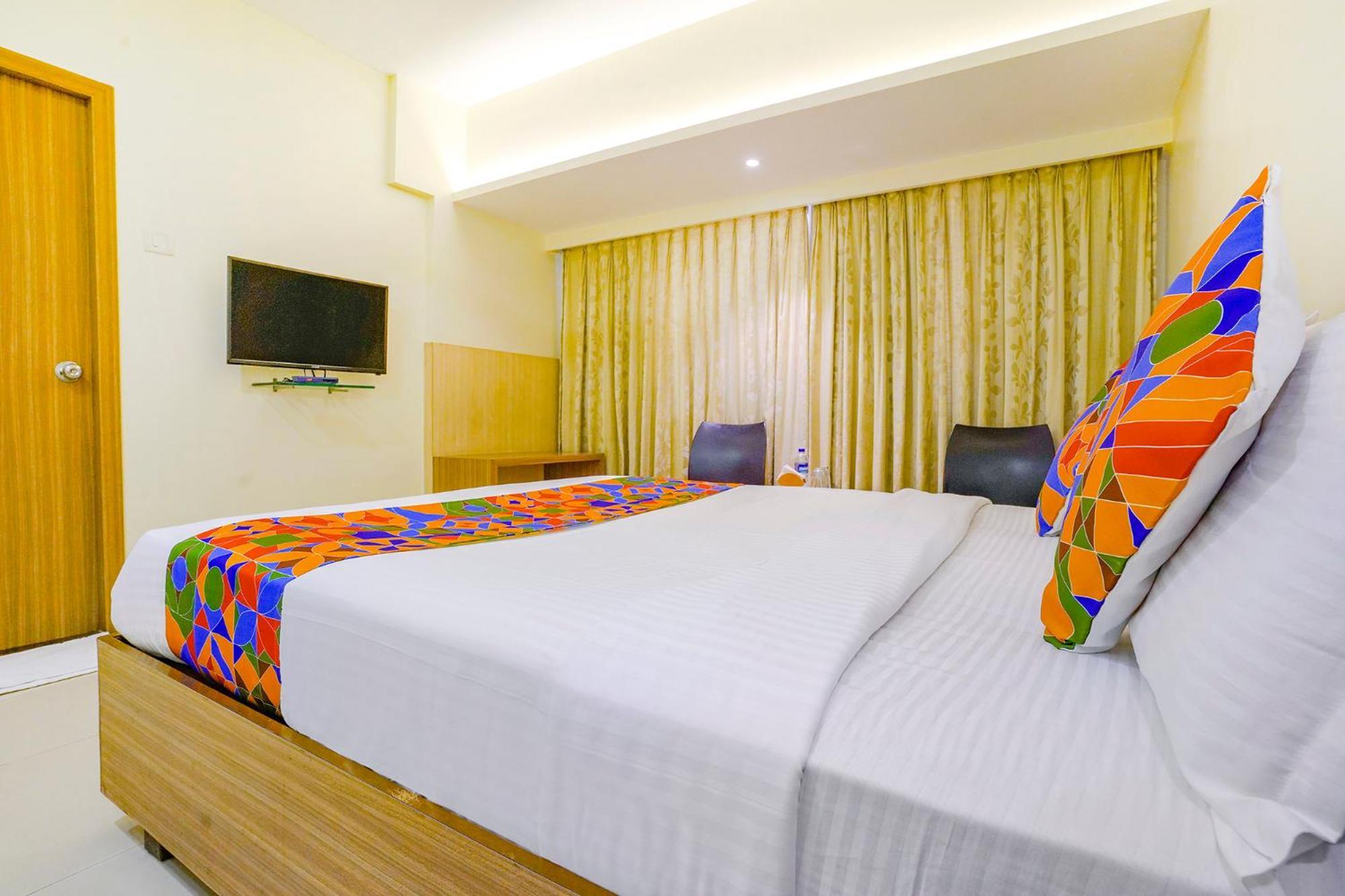 Hotel Fabexpress Kuber - Nr Apmc Vashi, Nová Bombaj Exteriér fotografie