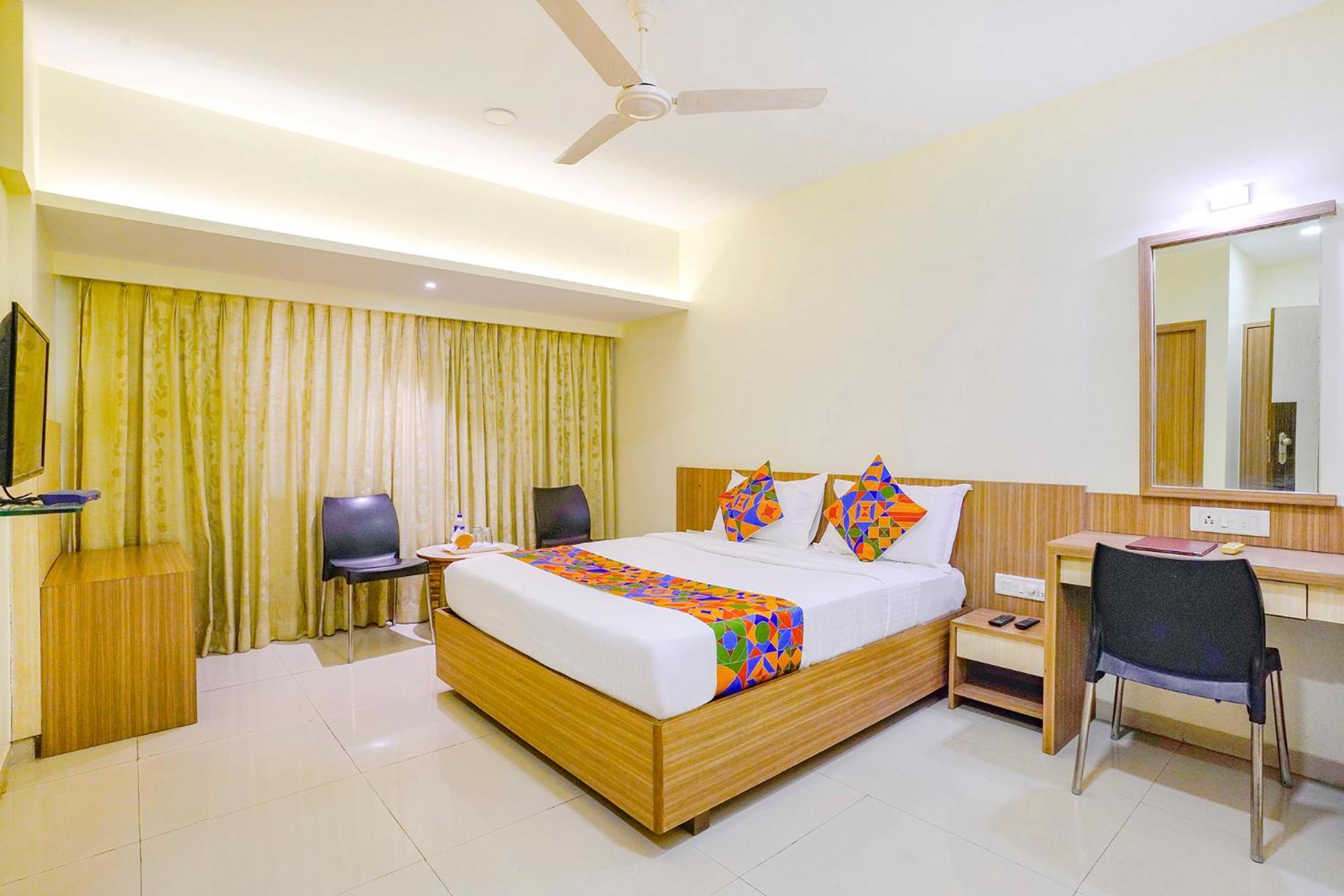 Hotel Fabexpress Kuber - Nr Apmc Vashi, Nová Bombaj Exteriér fotografie