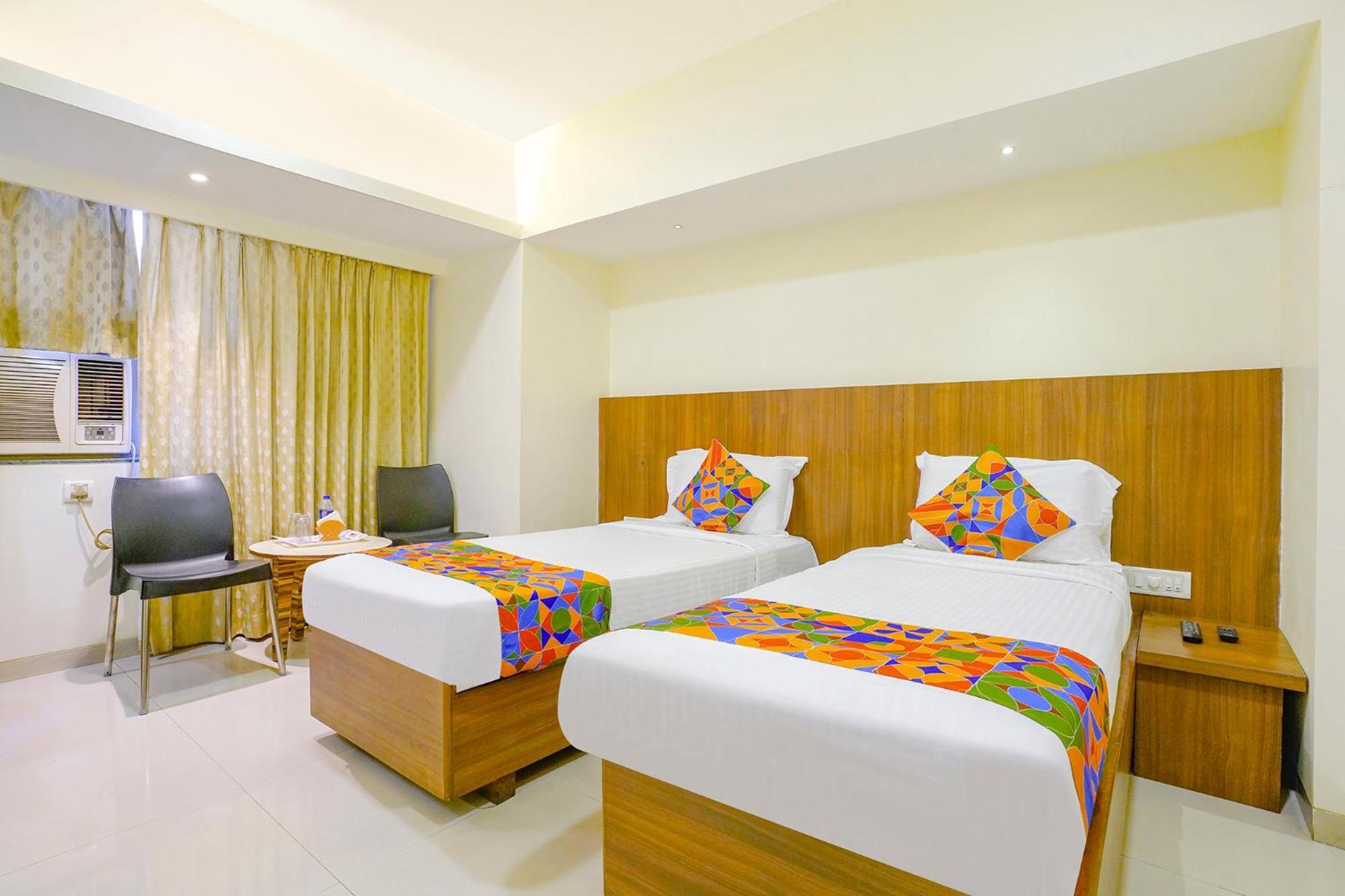 Hotel Fabexpress Kuber - Nr Apmc Vashi, Nová Bombaj Exteriér fotografie