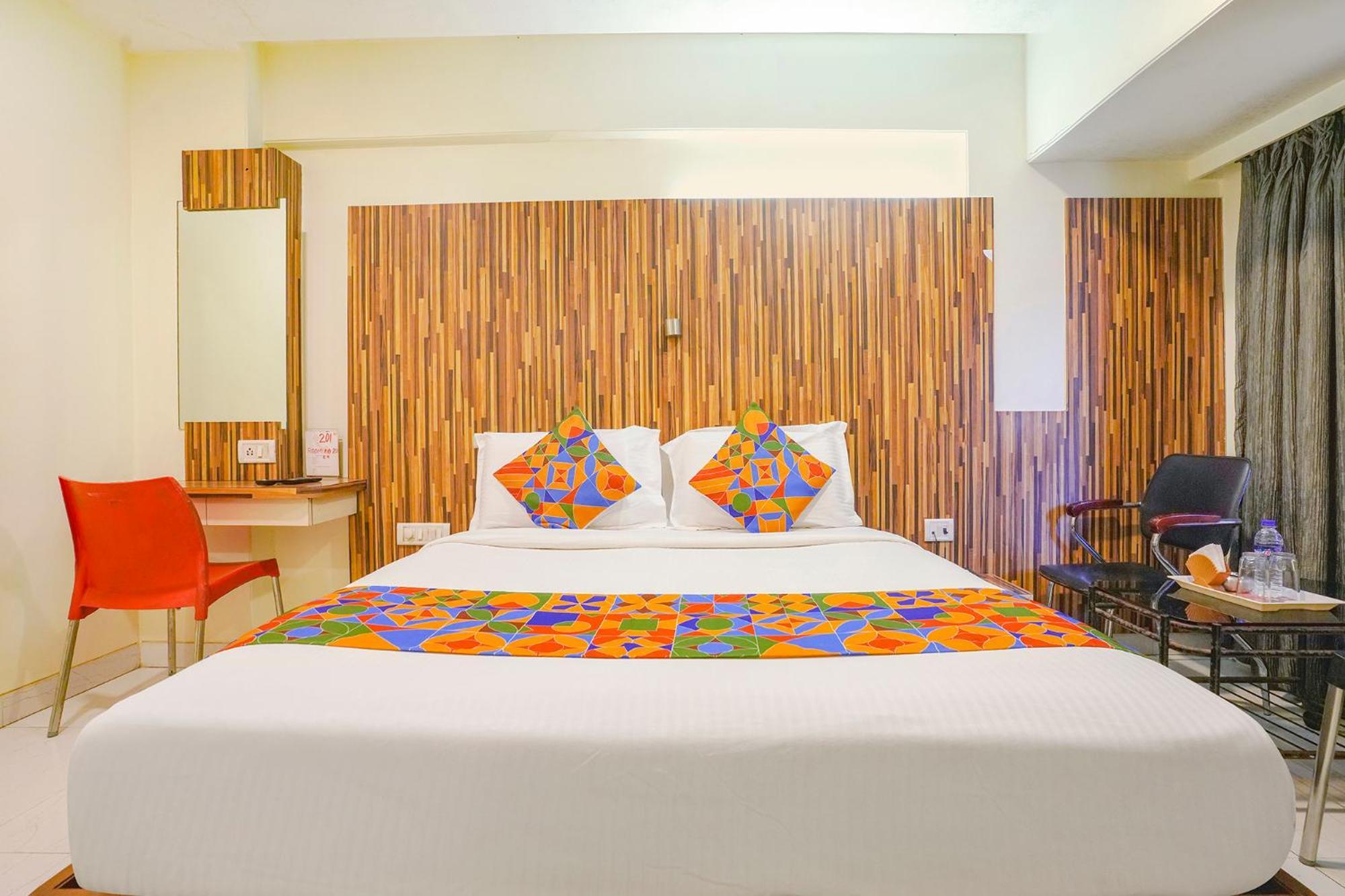Hotel Fabexpress Kuber - Nr Apmc Vashi, Nová Bombaj Exteriér fotografie