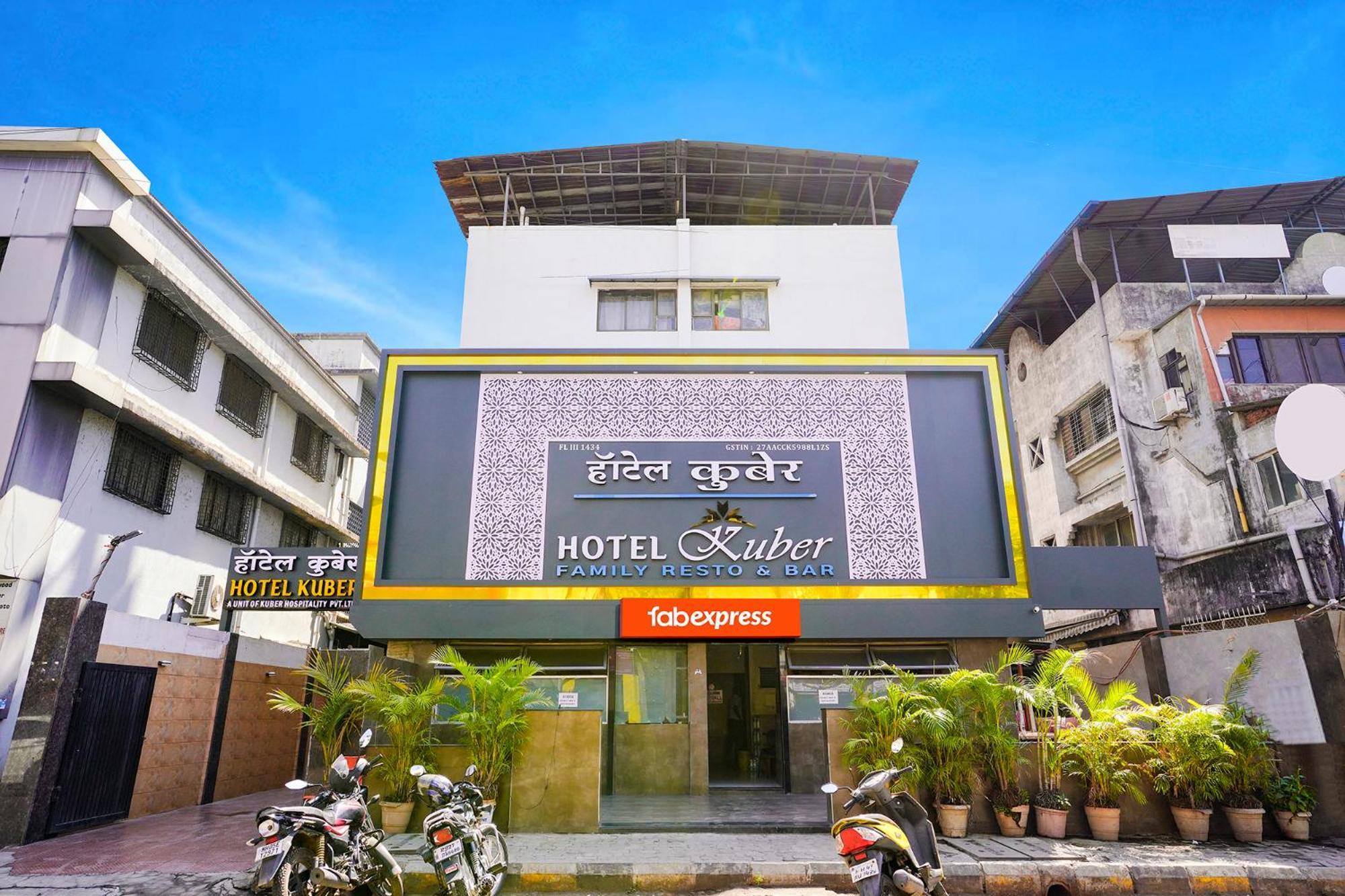 Hotel Fabexpress Kuber - Nr Apmc Vashi, Nová Bombaj Exteriér fotografie